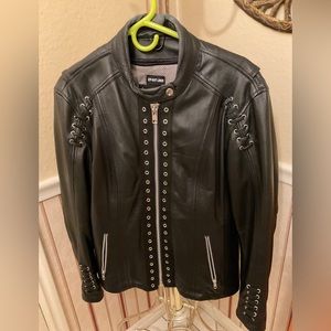 Xelement "Raven" Ladies Black premium cowhide leather jacket with zip out lining
